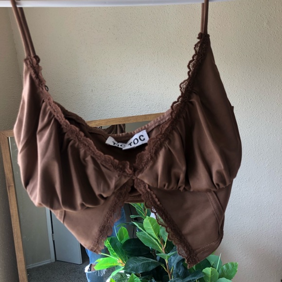 Brown tank - Picture 3 of 3